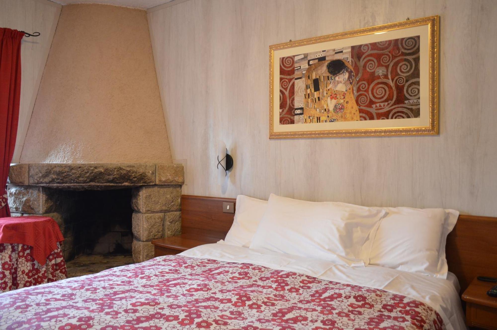 Albergo Sella - Monte Amiata أبّادييا سان سالفاتور المظهر الخارجي الصورة