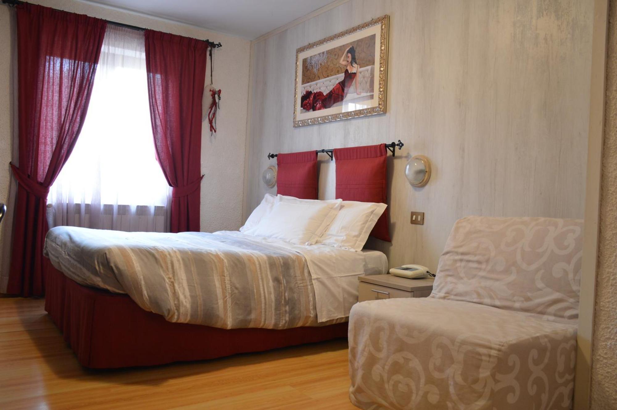 Albergo Sella - Monte Amiata أبّادييا سان سالفاتور المظهر الخارجي الصورة