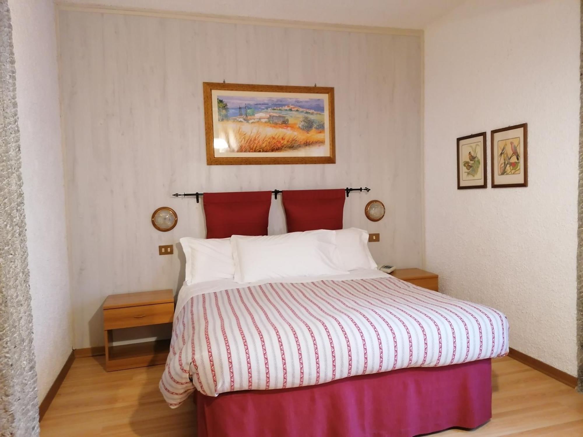 Albergo Sella - Monte Amiata أبّادييا سان سالفاتور المظهر الخارجي الصورة